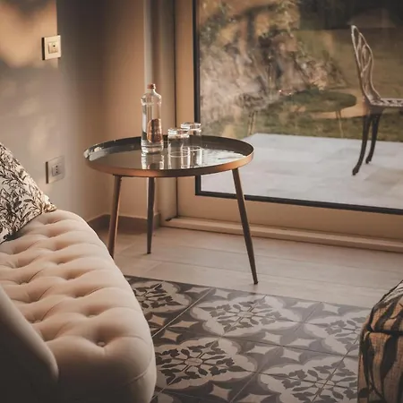 Relais Almaranto Отель Каламандрана