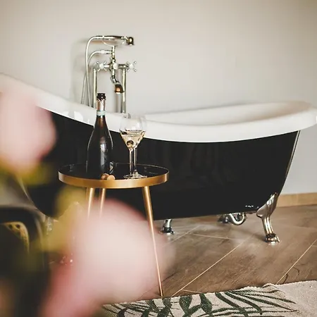 Relais Almaranto Отель Каламандрана