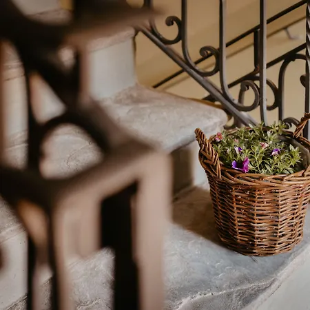 Relais Almaranto Отель