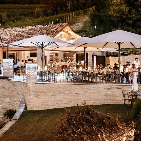 Relais Almaranto Отель 4*