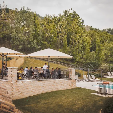 Relais Almaranto Отель 4*